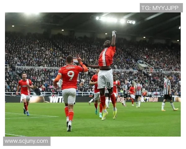 曼联与卢顿精彩对决录像回顾分析全场精彩瞬间与战术解读