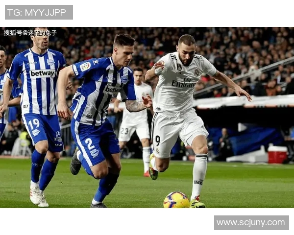 皇马04对决巴塞罗那激情碰撞谁能在经典战役中笑到最后